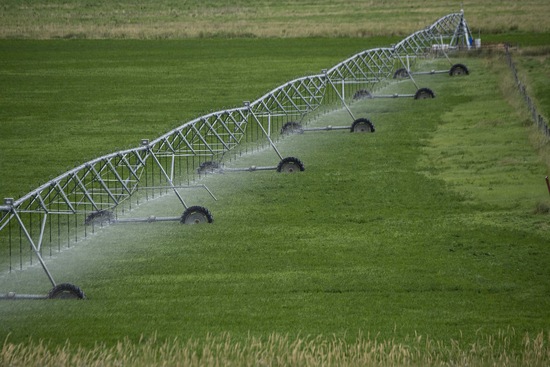 Quais são as vantagens de investir em um sistema de Irrigação?