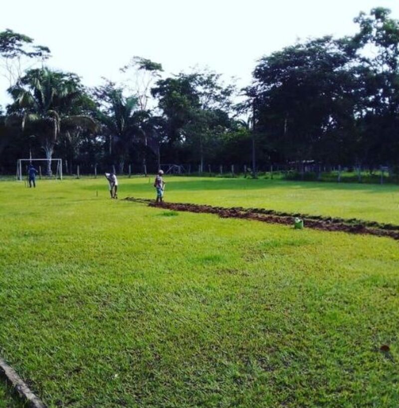 Irrigação de campo society e jardim automatizado